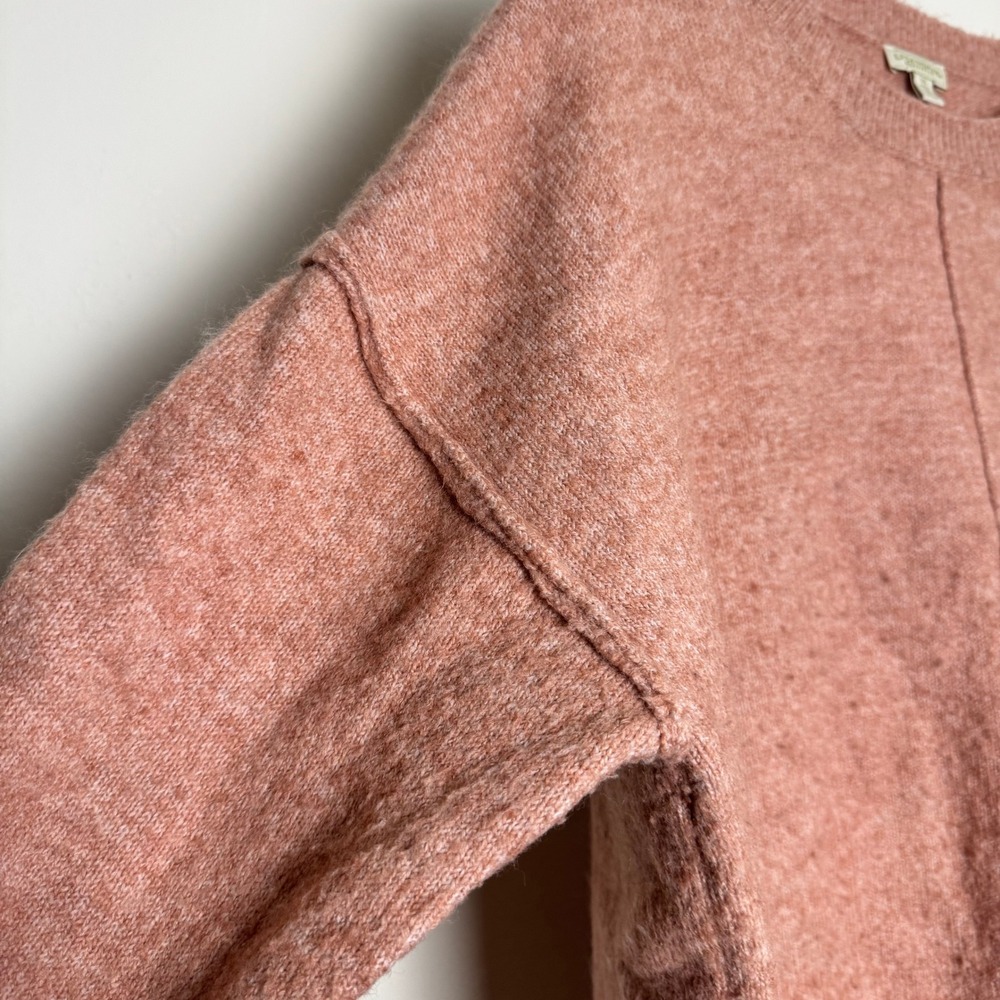 Legendary Outfitters Women‎ Rose Pink Drop Shoulder Exposed Seam Knit Sweater L - Picture 3 of 7